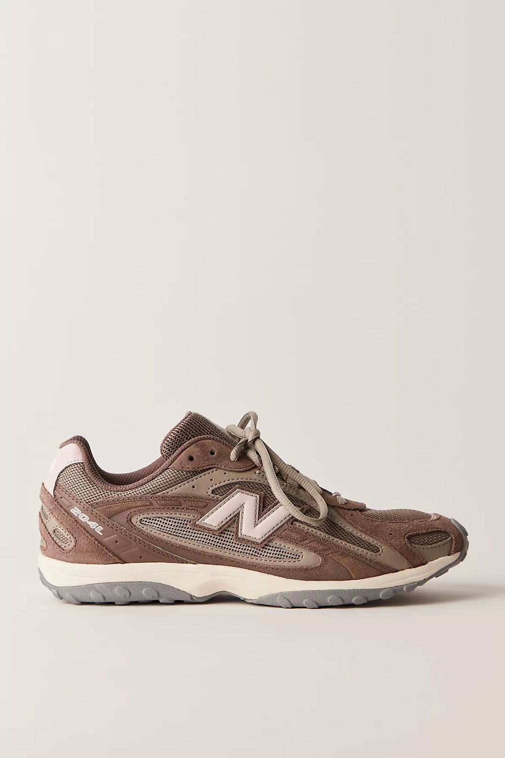 New Balance 204L Sneakers