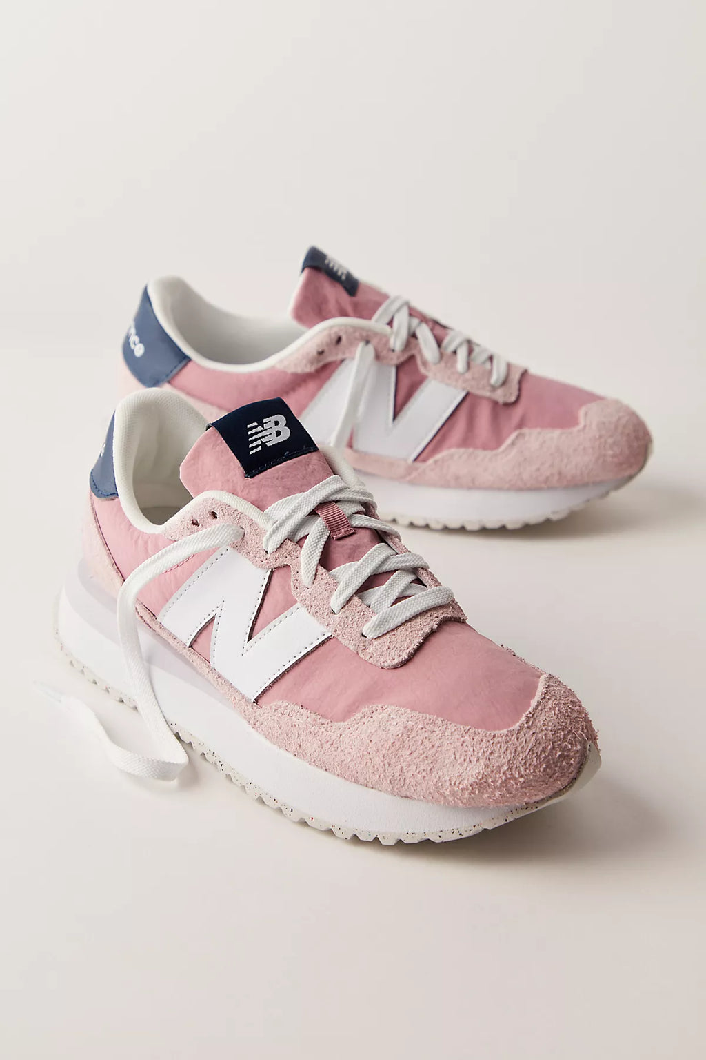 New Balance 237 Sneakers