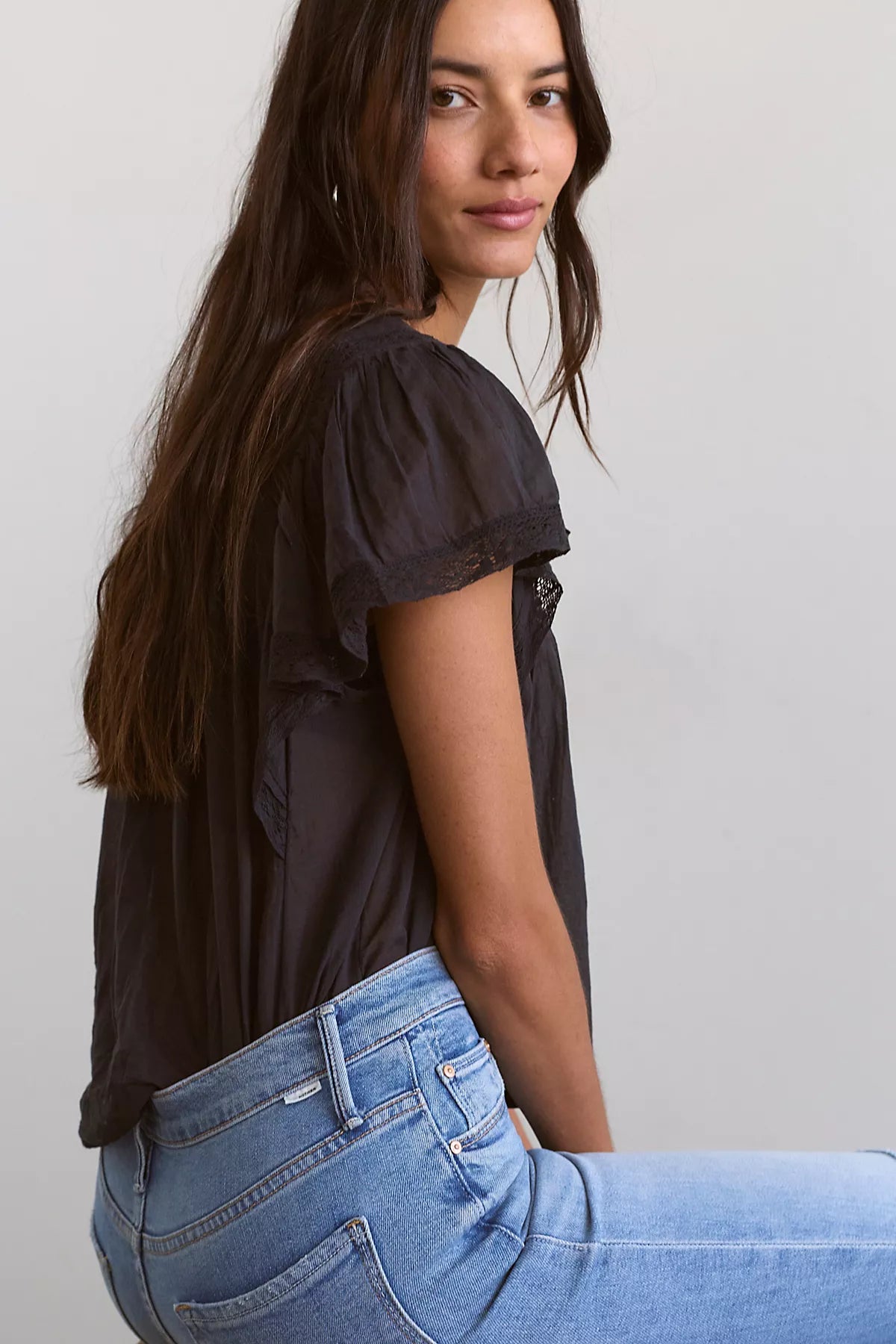 MOTHER The Weekender Frayed Flare Jeans