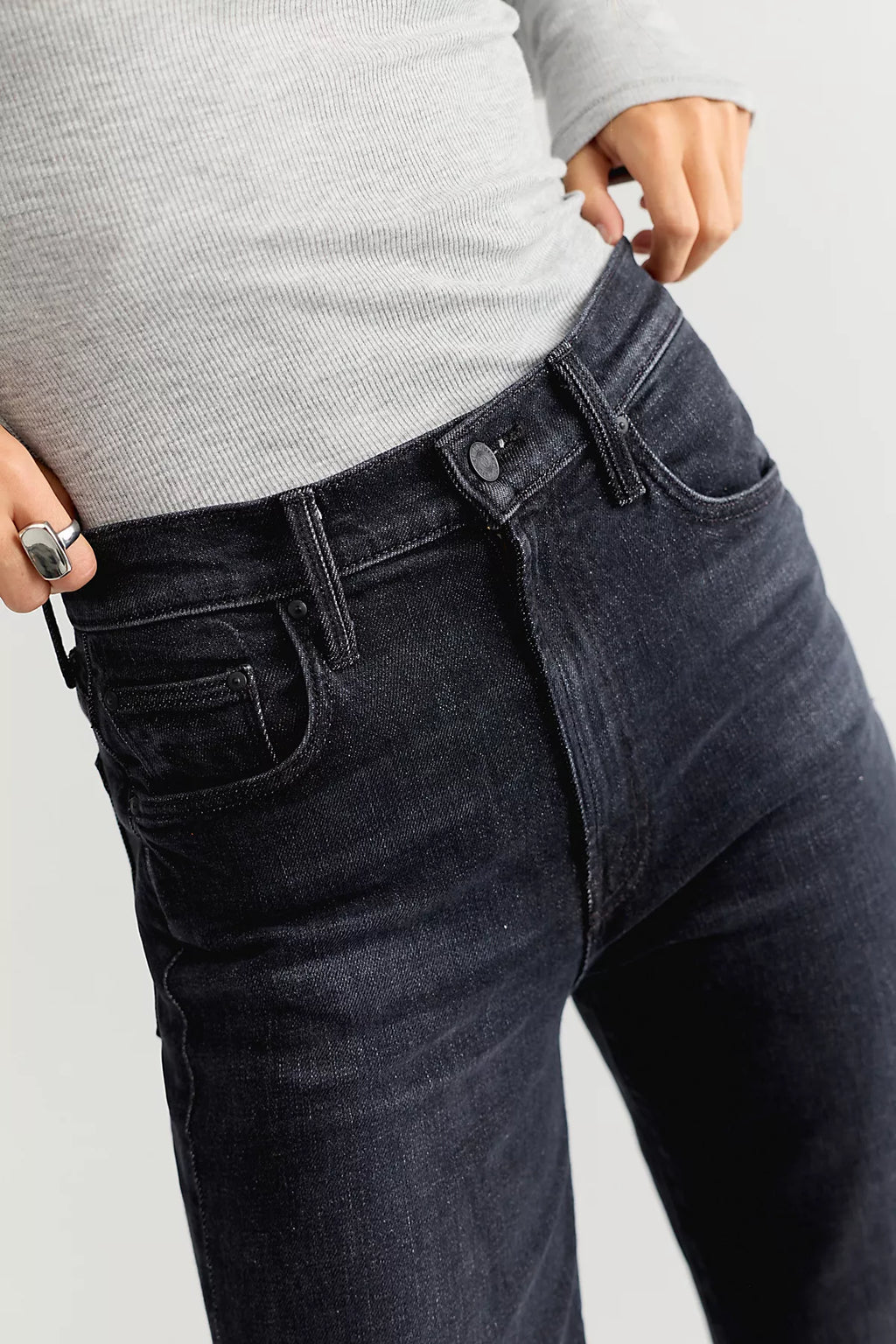 MOTHER The Rambler Zip Sneak Jeans