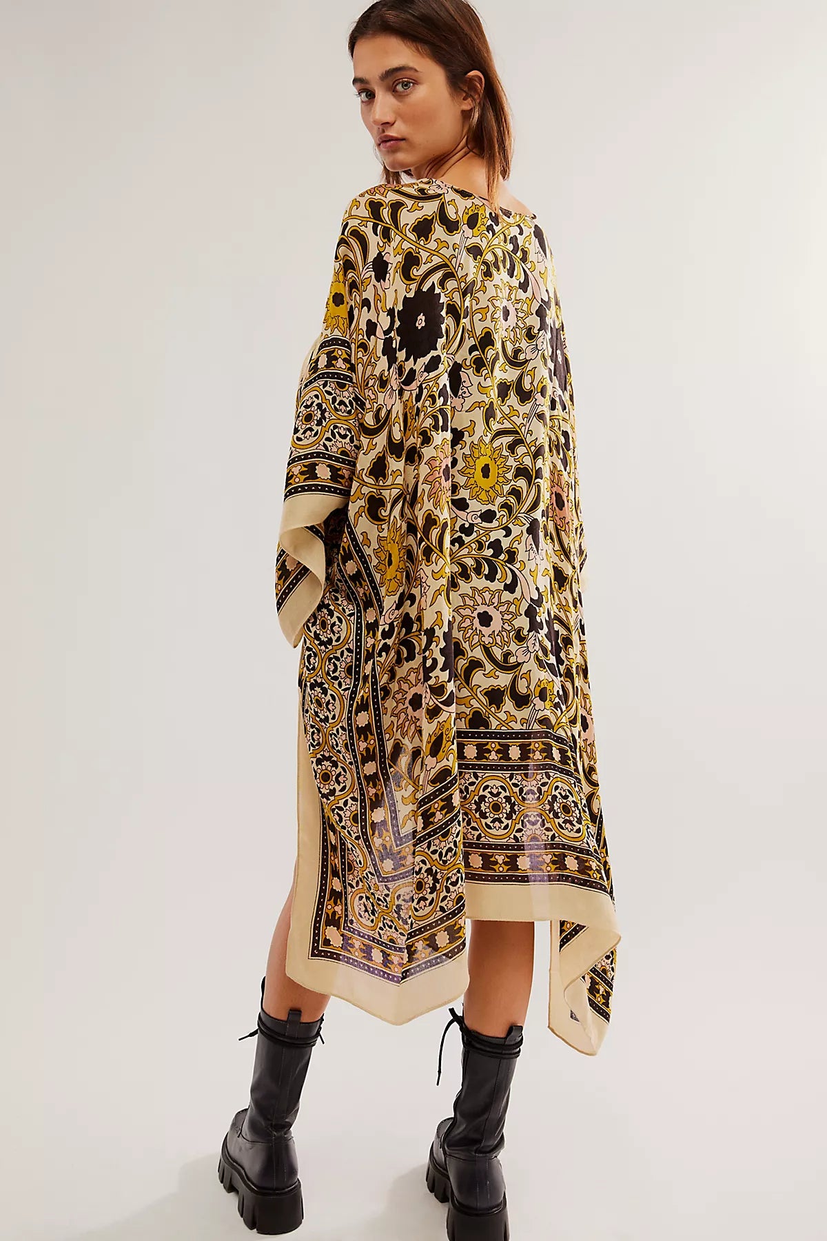 Magic Dance Border Print Duster